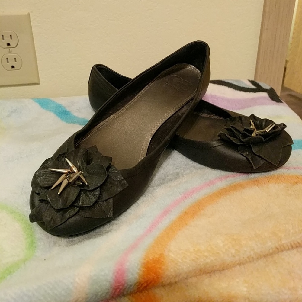 Gianni Bini Flats